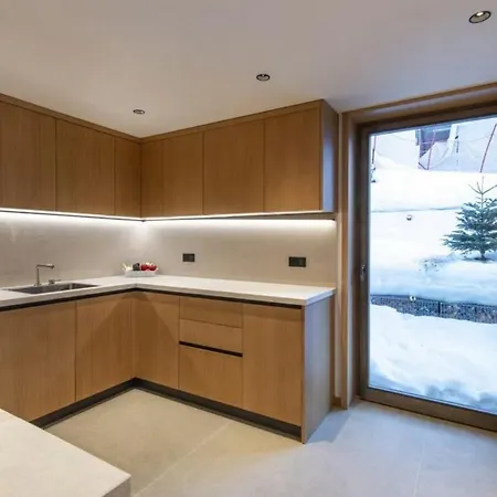 公寓 5bdr Stylish Overlooking Courchevel's Pistes- If You Want To Book, Please Contact On Wh-ats-app - 0034-605-434-371 !!!! 谷雪维尔