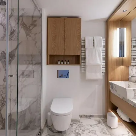5bdr Stylish Overlooking Courchevel's Pistes- If You Want To Book, Please Contact On Wh-ats-app - 0034-605-434-371 !!!! 公寓 *