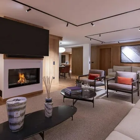 公寓 5bdr Stylish Overlooking Courchevel's Pistes- If You Want To Book, Please Contact On Wh-ats-app - 0034-605-434-371 !!!! 谷雪维尔